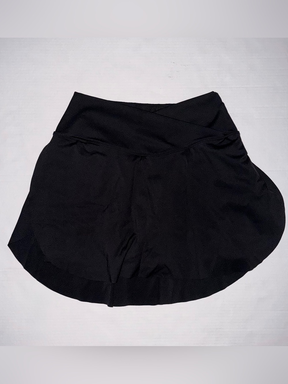 HALARA Black Athletic Skort with Cross Waistband